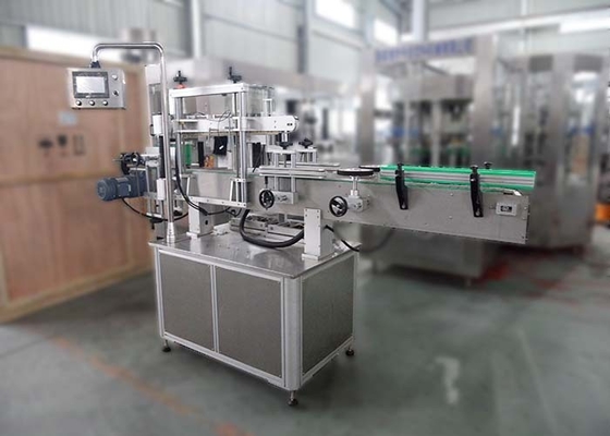 Κίνα Αυτόματη ικανότητα μηχανών εμφιάλωσης χυμού RCGF 28000BPH με τη λειτουργία κάλυψης ξεπλύματος προμηθευτής